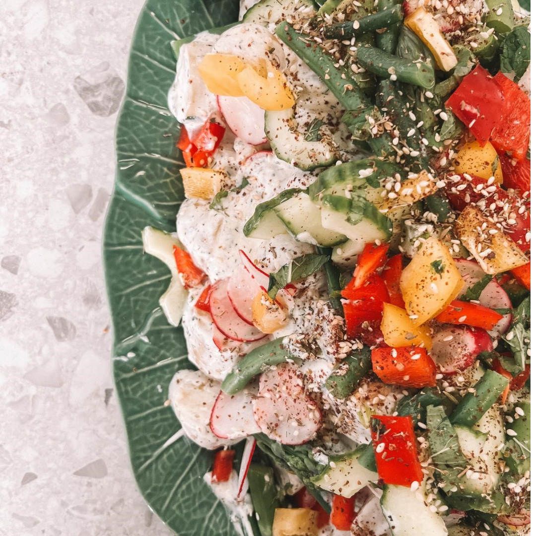 SALAD 2x Scoop Salad (this allows two generous spoonfuls of salad per person)