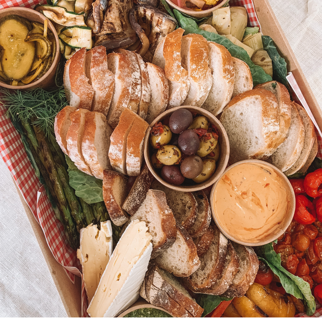 Vegetarian box (feed 10 people)