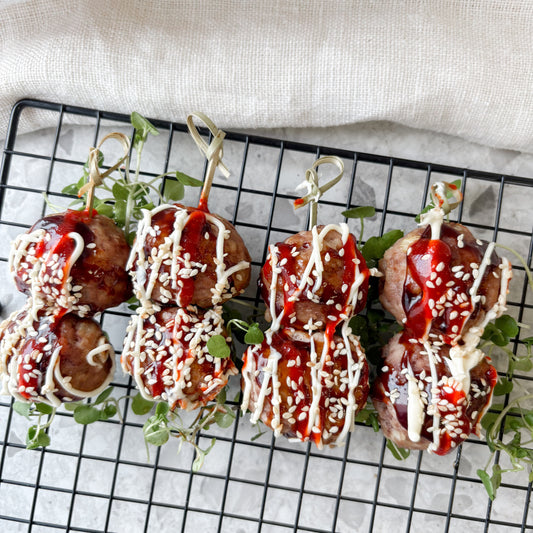 Japanese style pork ball skewers with kewpie mayonnaise (2 meatballs per skewer)
