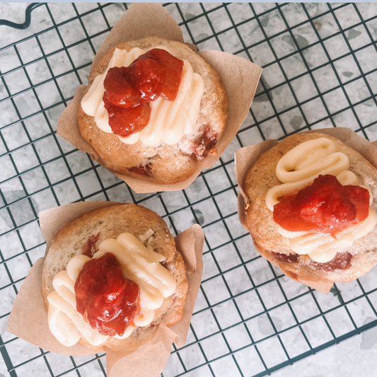 Rhubarb & strawberry muffins with custard